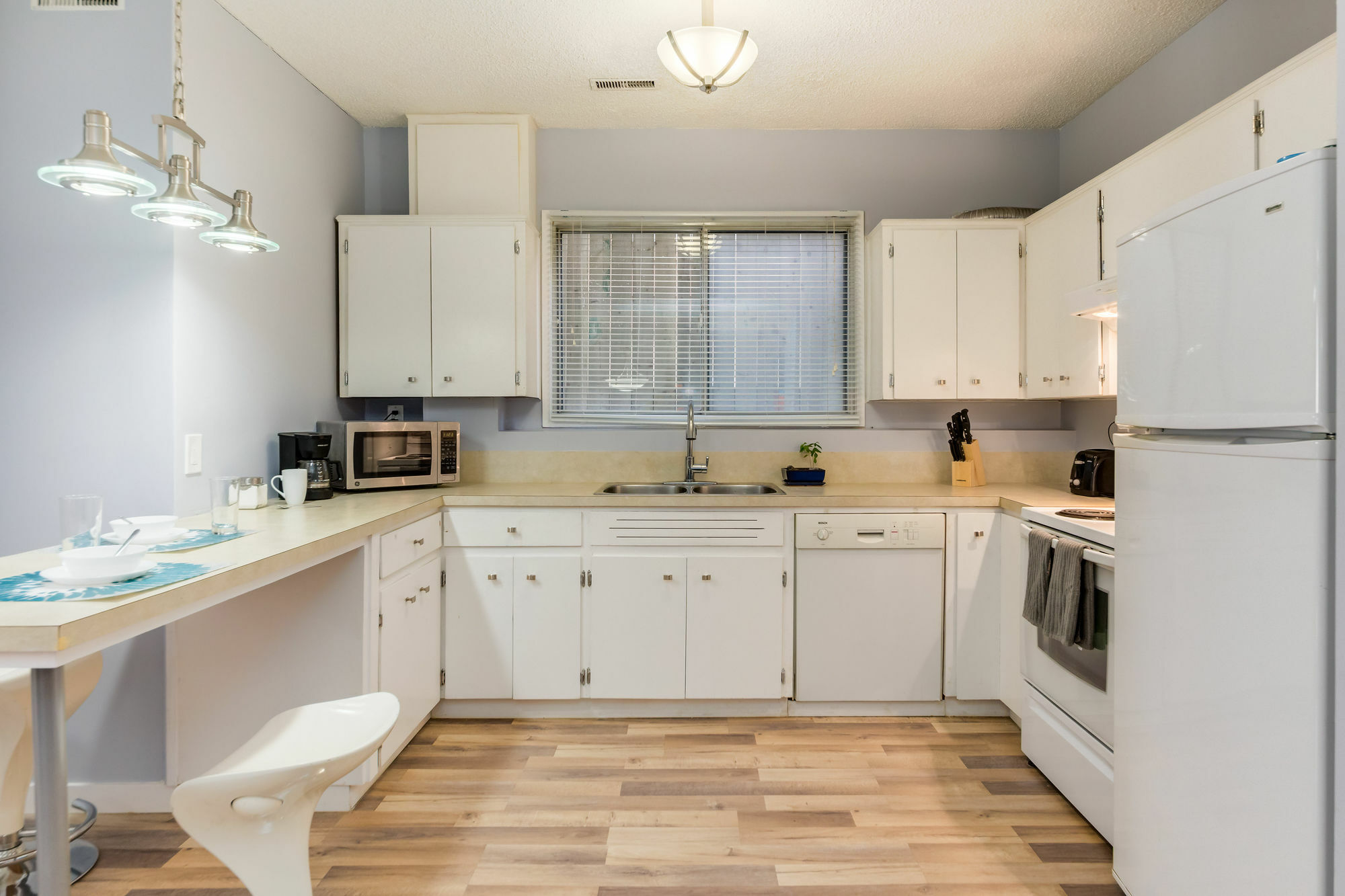 YYC Fabulous 4Br Suite Close To Dt, Sait, U Of C By Prowess מראה חיצוני תמונה